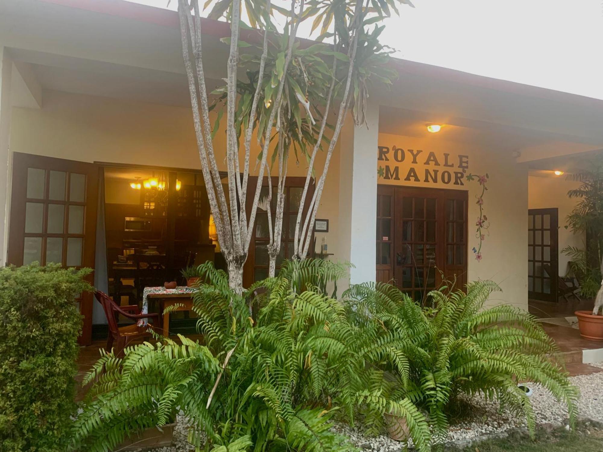 Royale Manor Villa Corozal Eksteriør bilde